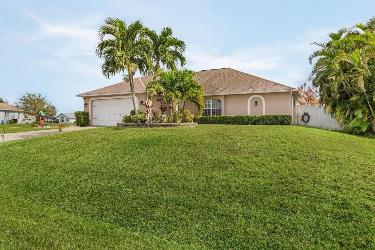 Villa Three Sisters - Roelens Vacations Cape Coral Exterior foto